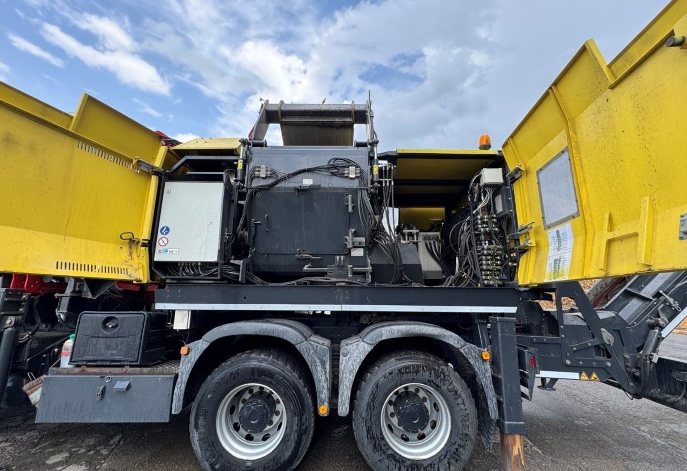 MOTO6625_3053694 vehicle image