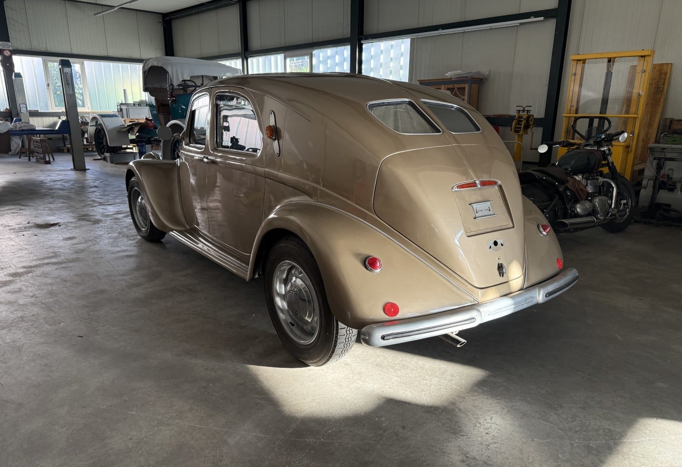 MOTO6625_3051211 vehicle image