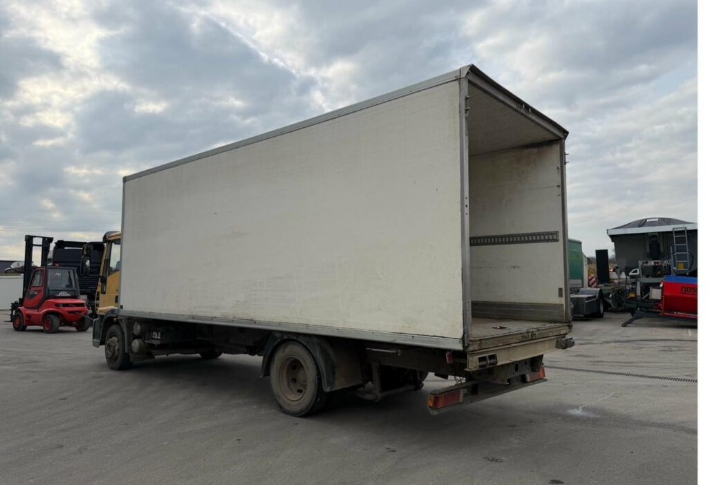 Iveco 160E28 4x2