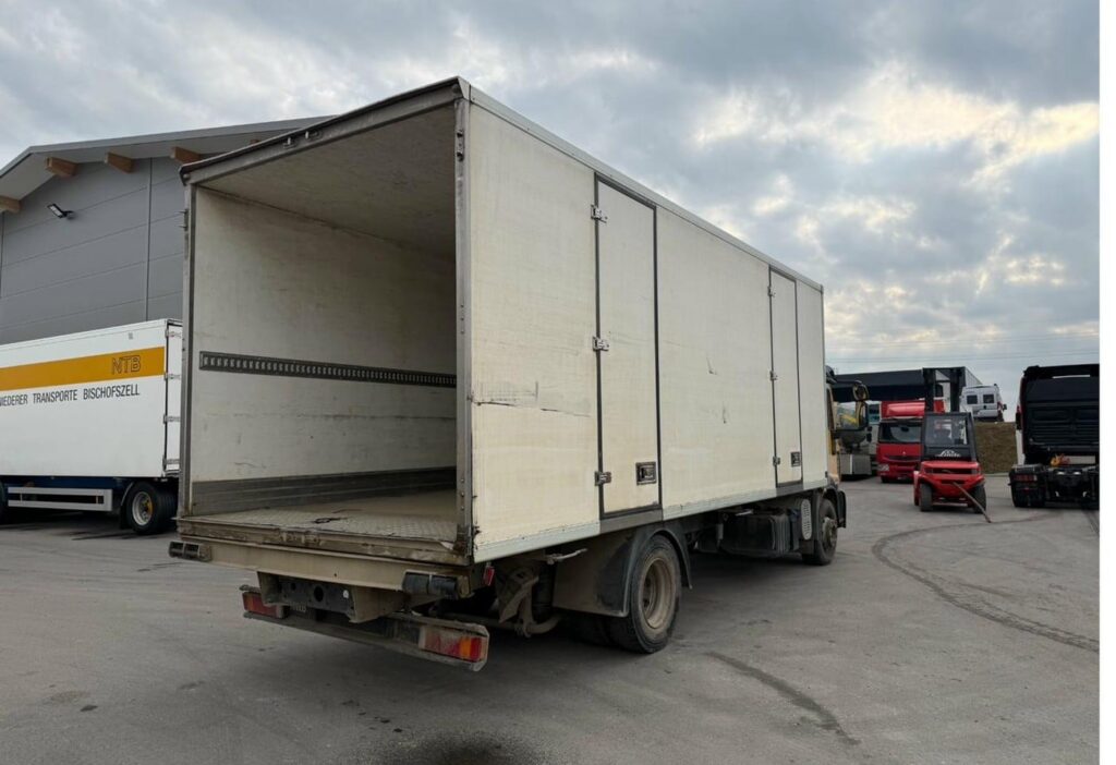 Iveco 160E28 4x2
