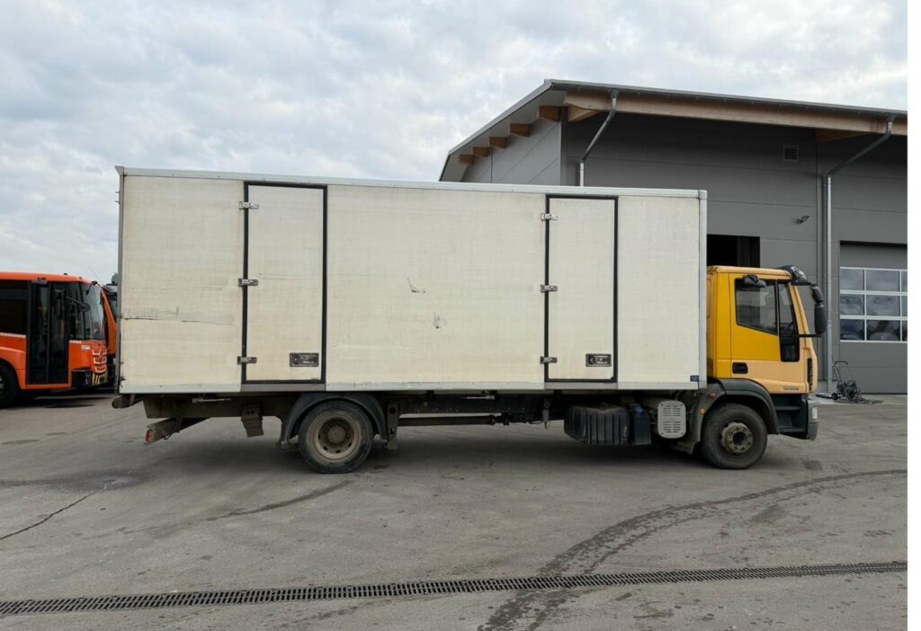 Iveco 160E28 4x2