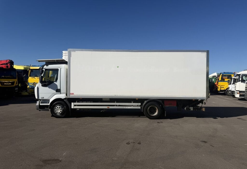 2013 Renault Midlum 270.14 L
