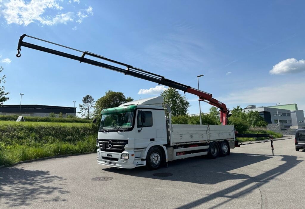 (D) 2004 MB Actros 2541 6x2*4 Brücke / Kran
