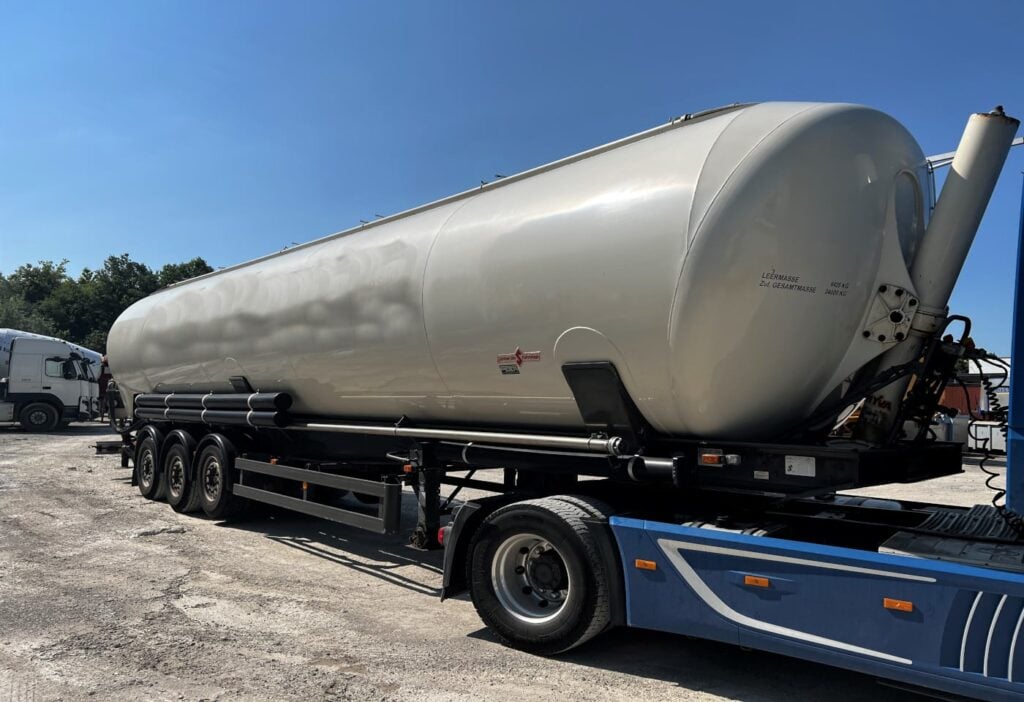 2005 Spitzer Silo Kipper SK2766CAL