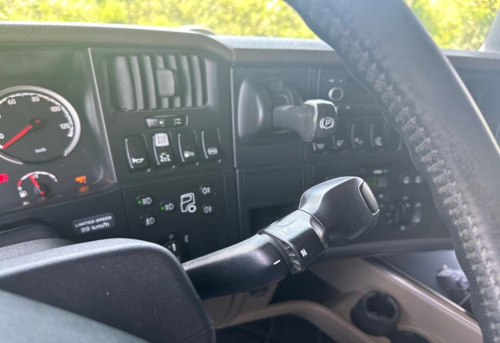 2014 Scania R490 SZM mit Kipphydraulik