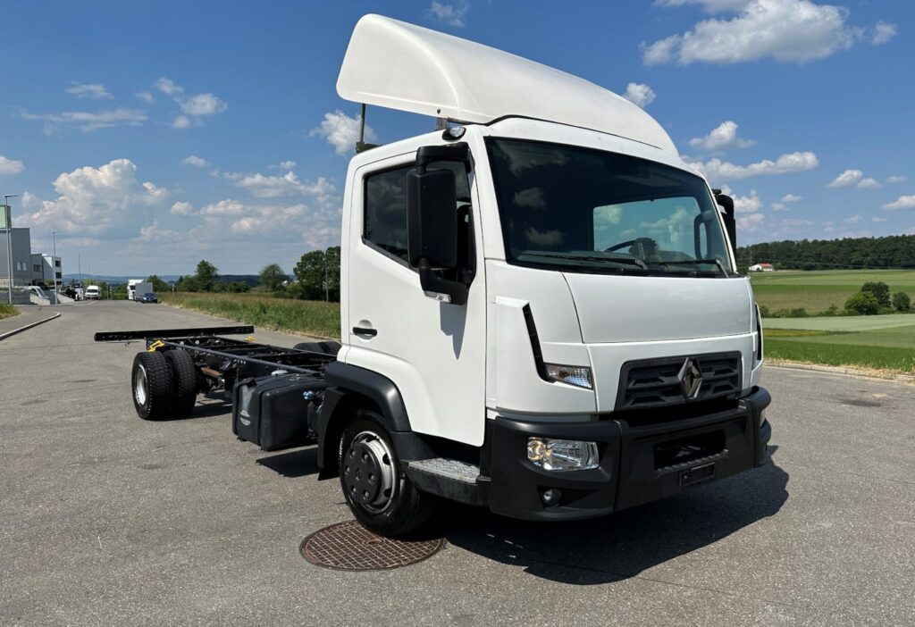 2016 Renault D180.75 4x2 Chassis-Kabine