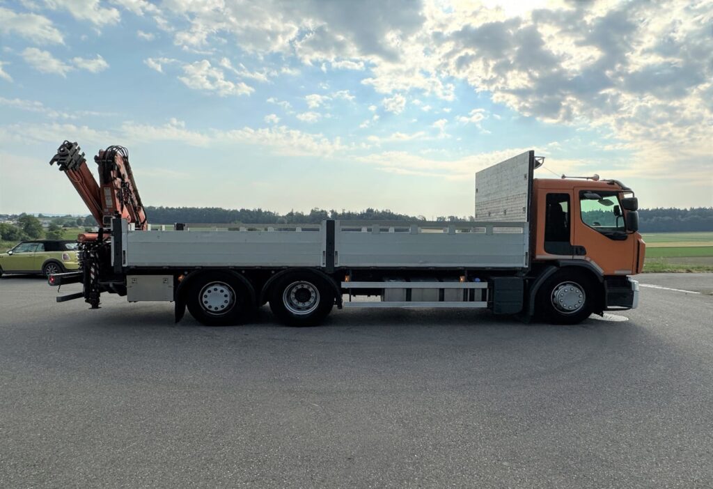(D) 2012 Renault Premium 430 6x2 Brücke mit Ladekran