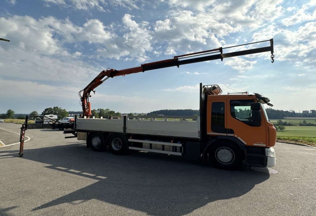 (D) 2012 Renault Premium 430 6x2 Brücke mit Ladekran