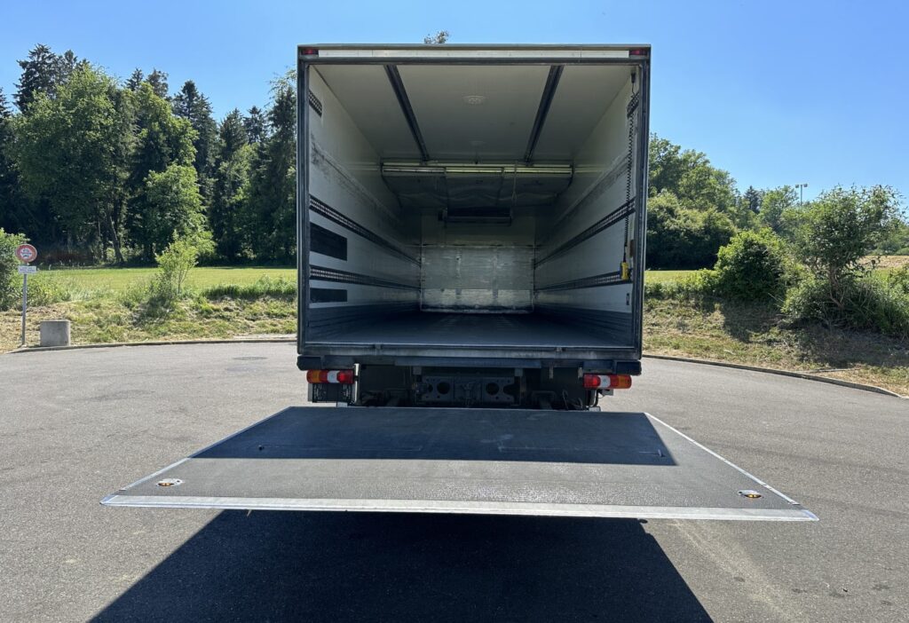 (D) 2014 MB-Antos 2540 6x2*4 Kühlkoffer/HB