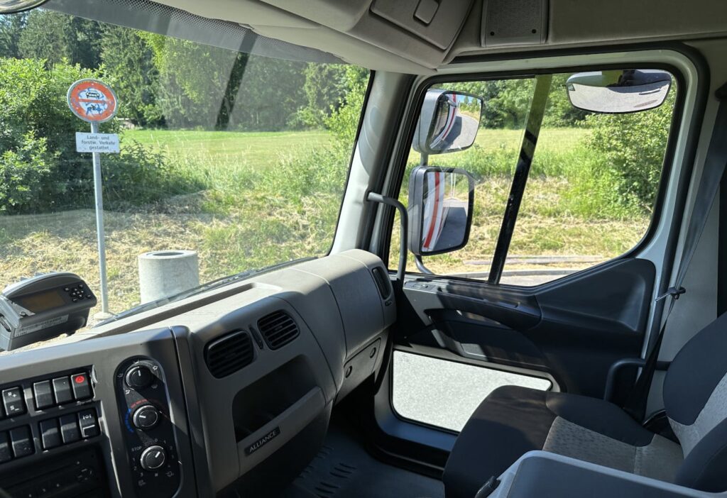 (D) 2008 Renault Midlum 220-12EL 4x2 Kühlkoffer/HB