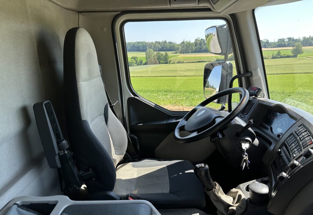 (D) 2008 Renault Midlum 220-12EL 4x2 Kühlkoffer/HB