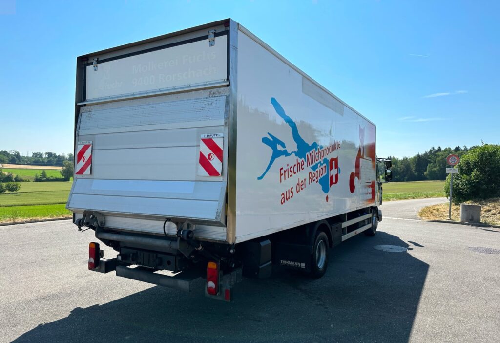 (D) 2008 Renault Midlum 220-12EL 4x2 Kühlkoffer/HB