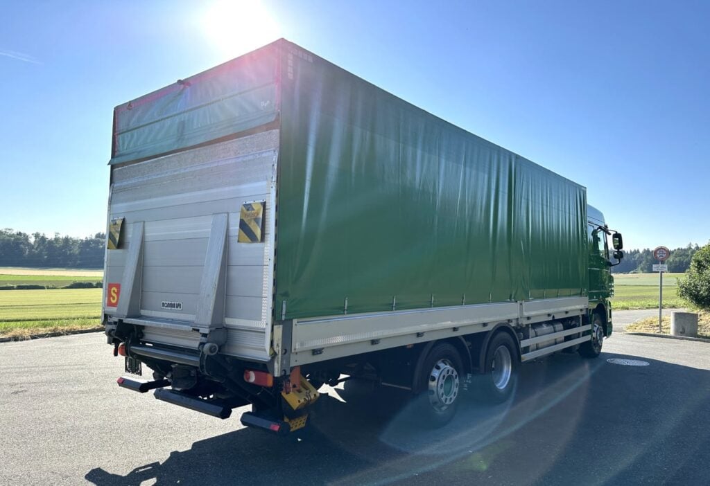 (D) 2012 DAF XF105.460 6x2 Blache / HB