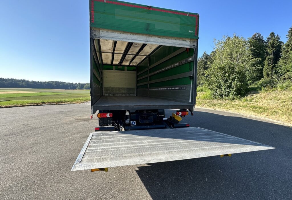 (D) 2012 DAF XF105.460 6x2 Blache / HB