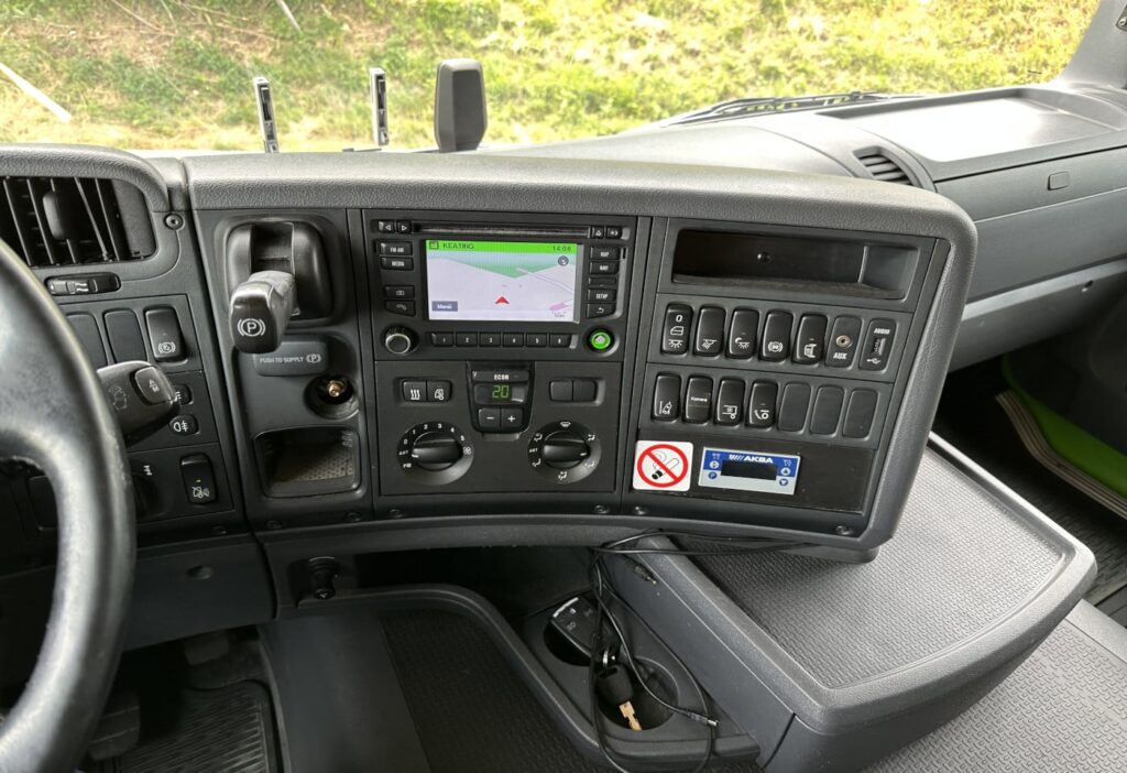 (D) 2014 Scania G360 LB 4x2 TKK/HB