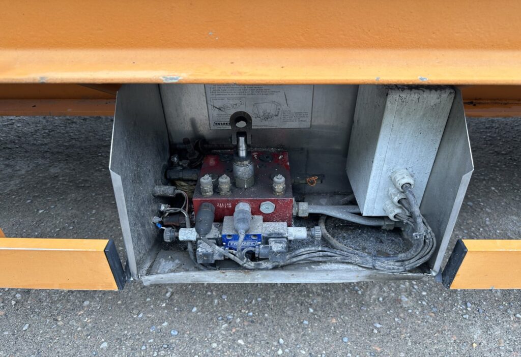 (D) 2008 Meusburger MTS-3 Tieflader