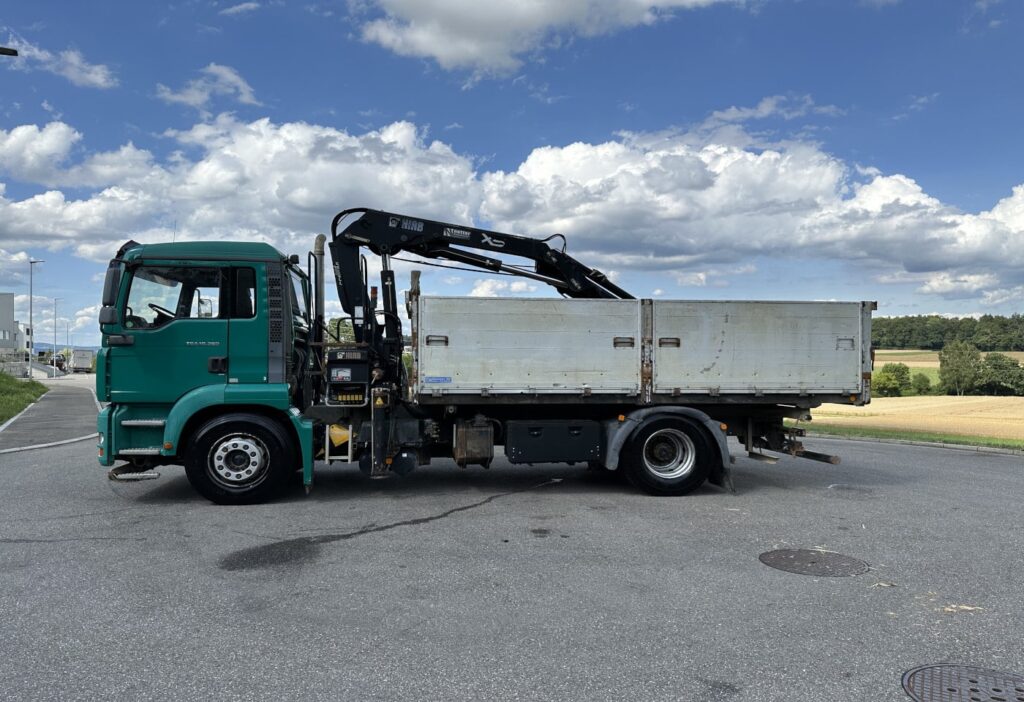 (D) 2006 MAN TGA 18.350 4x2 Kipper/Kran