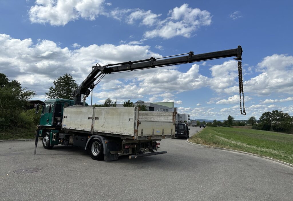 (D) 2006 MAN TGA 18.350 4x2 Kipper/Kran