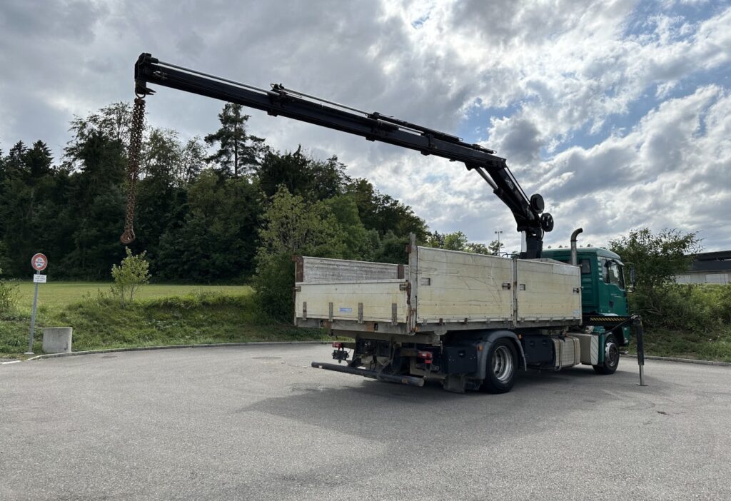 (D) 2006 MAN TGA 18.350 4x2 Kipper/Kran