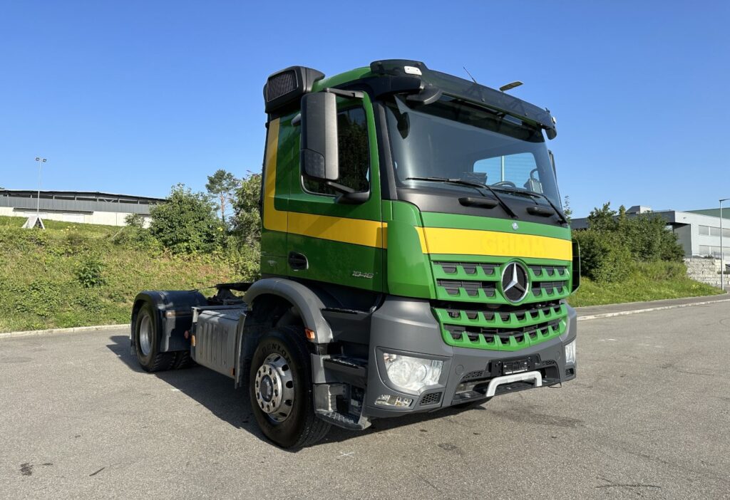 (D) 2017 MB-Arocs 1846 4x4 HAD Ringfeder Splitt defekt