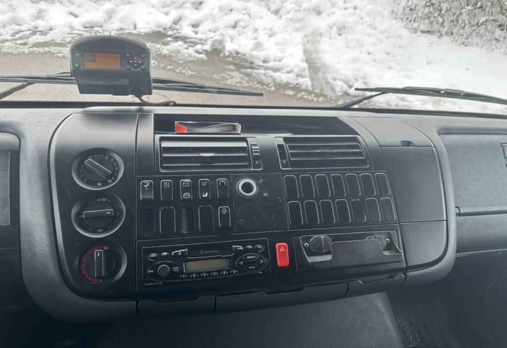 2000 MB-Atego 1323 4x2 Blache / HB