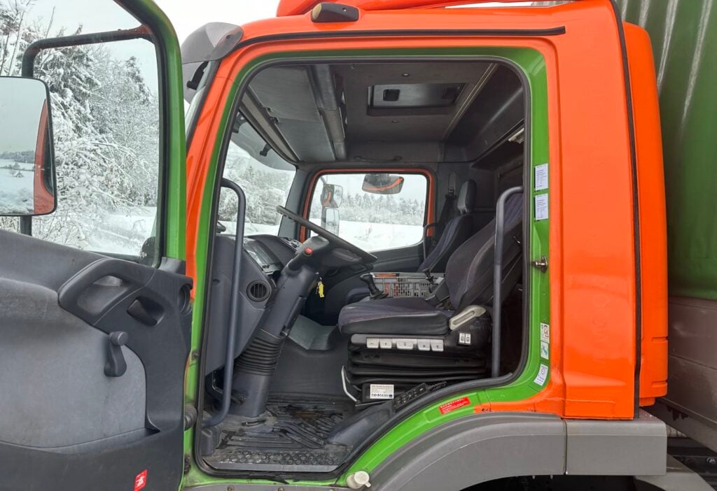 2000 MB-Atego 1323 4x2 Blache / HB