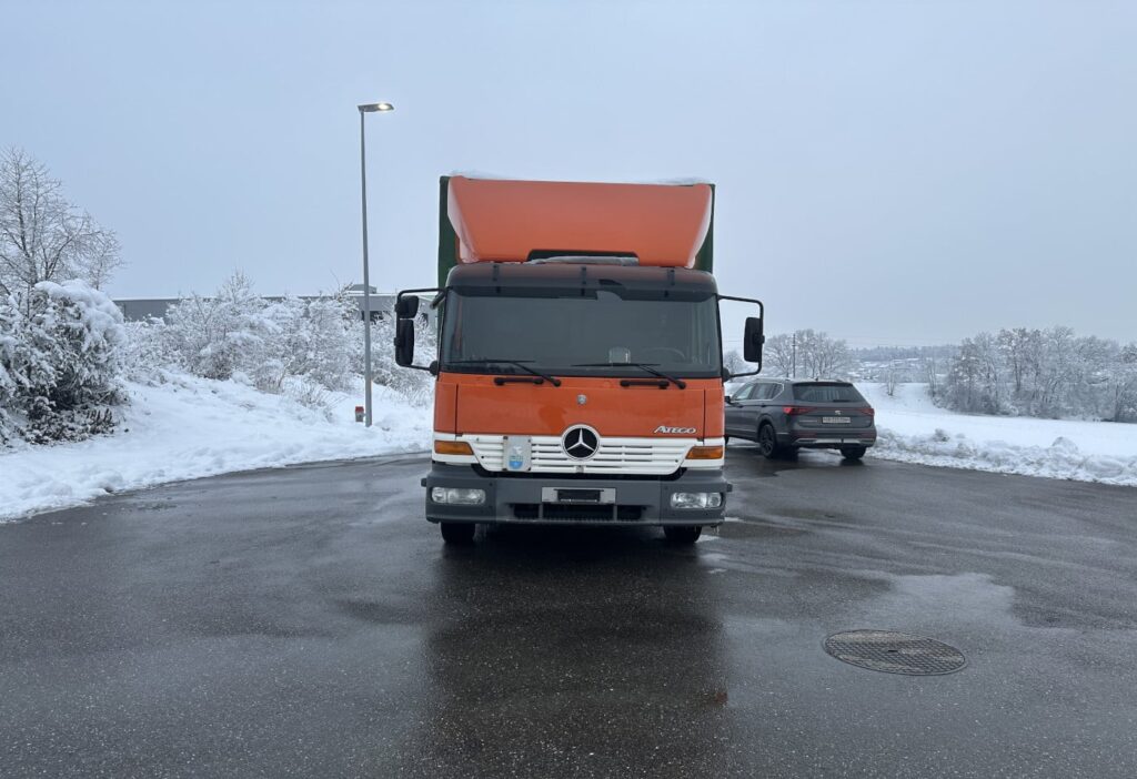 2000 MB-Atego 1323 4x2 Blache / HB