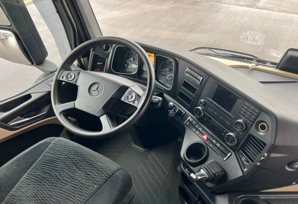 (D) 2016 MB-Actros 2545 6x2 Haken