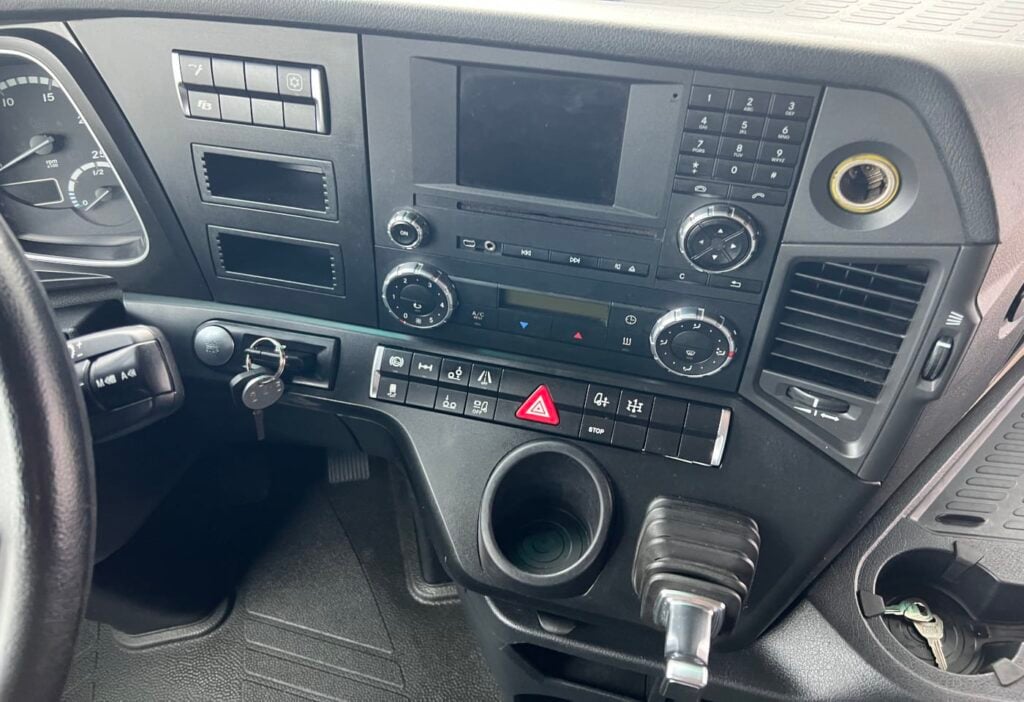 (D) 2016 MB-Actros 2545 6x2 Haken