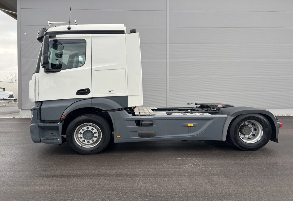 (D) MB-Actros 1840 4x2 SZM