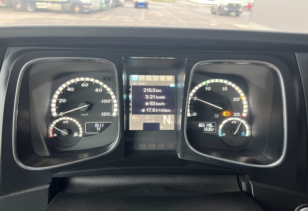 (D) 2017 MB-Actros 1843 LS 4x2 SZM