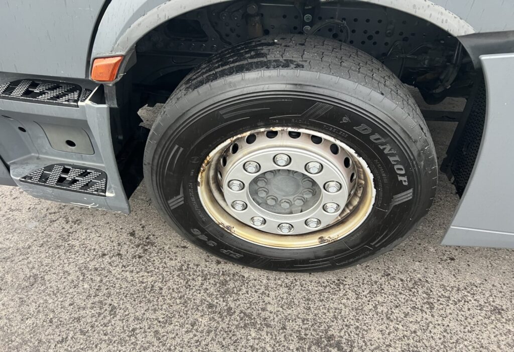 (D) 2017 MB-Actros 1843 LS 4x2 SZM