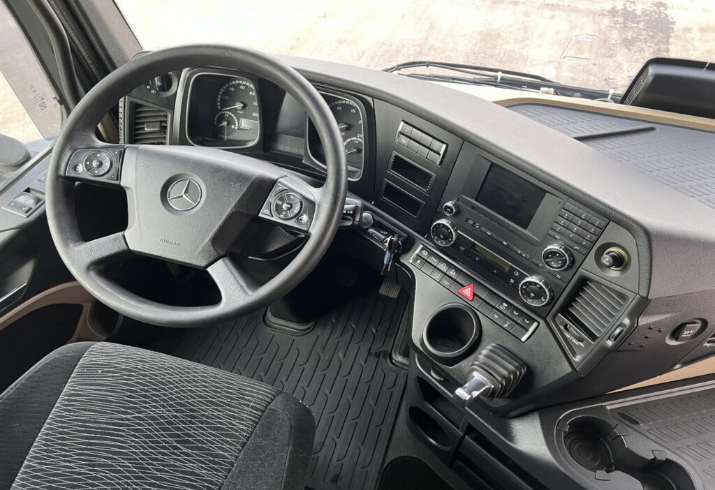 (D) 2016 MB-Actros 1845 LS 4x2 SZM