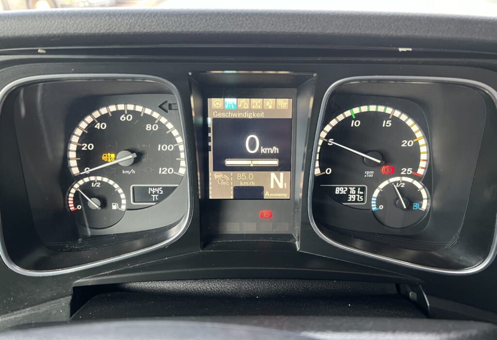 (D) 2016 MB-Actros 1845 LS 4x2 SZM