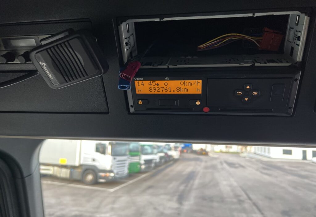 (D) 2016 MB-Actros 1845 LS 4x2 SZM
