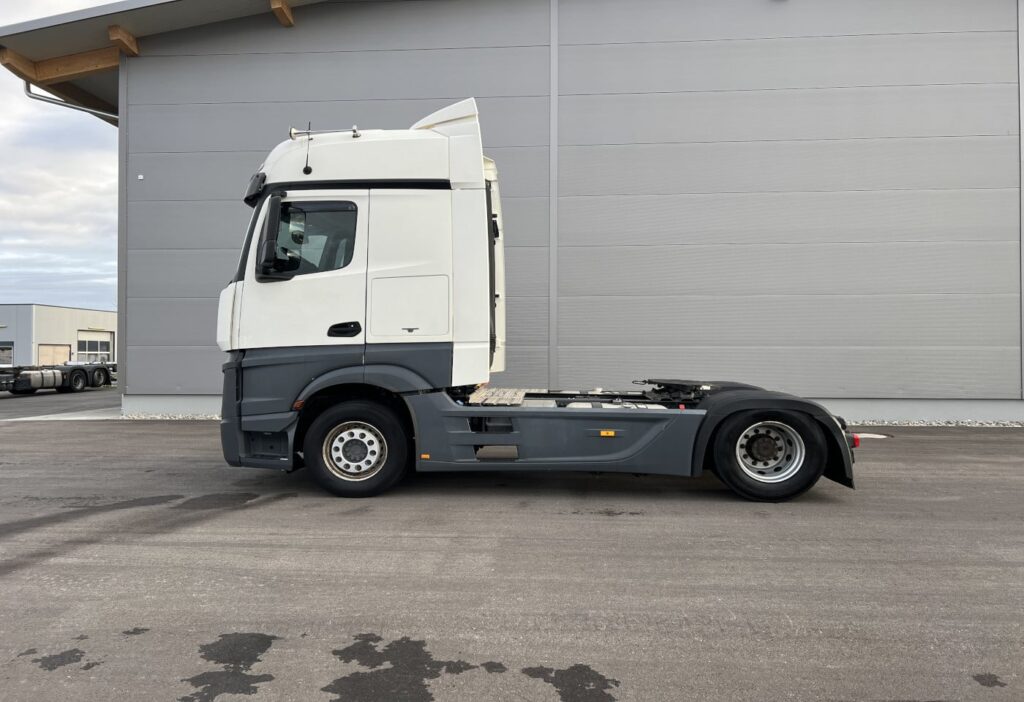 (D) 2016 MB-Actros 1845 LS 4x2 SZM