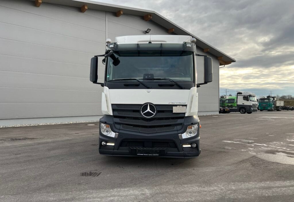 (D) 2016 MB-Actros 1840 LS 4x2 SZM