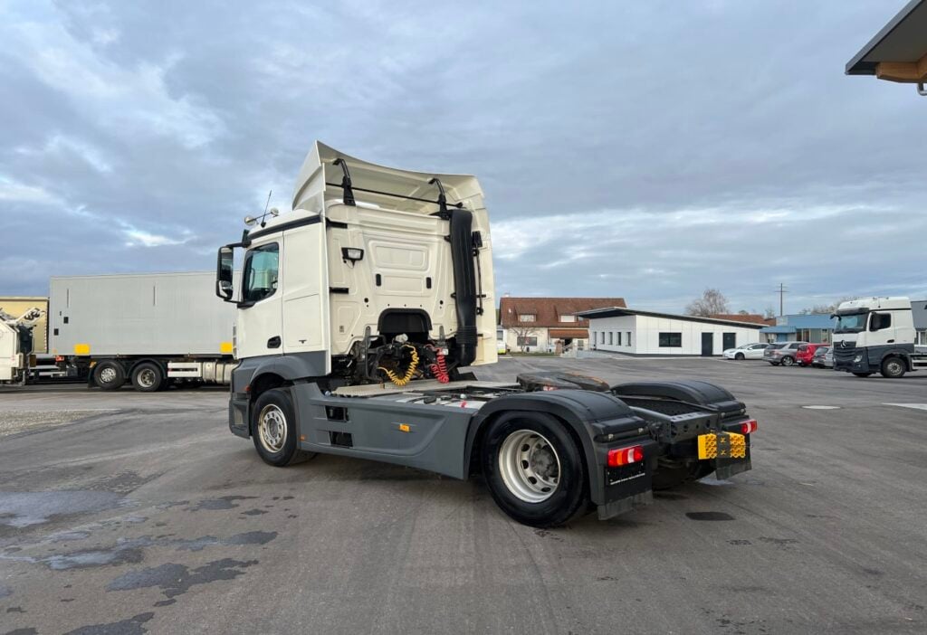 (D) 2016 MB-Actros 1840 LS 4x2 SZM