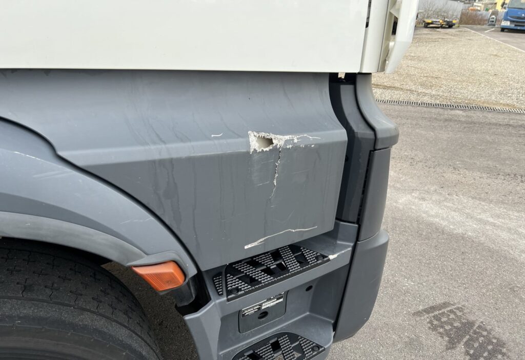 (D) 2016 MB-Actros 1840 LS 4x2 SZM