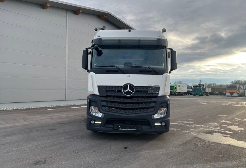 (D) 2018 MB-Actros 1842 LS 4x2 SZM