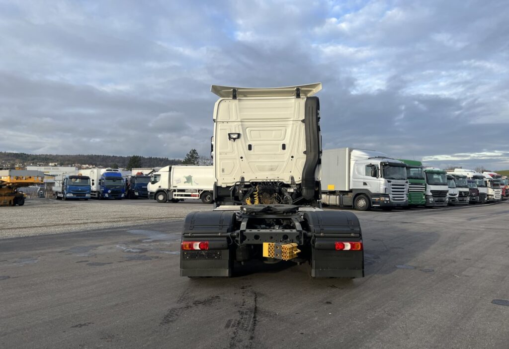 (D) 2018 MB-Actros 1842 LS 4x2 SZM