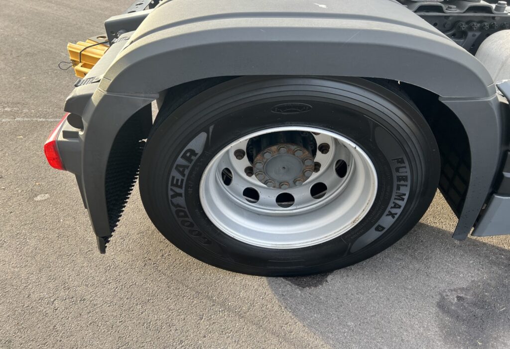 (D) 2018 MB-Actros 1842 LS 4x2 SZM
