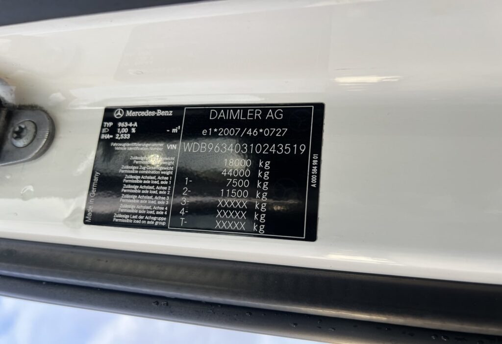 (D) 2018 MB-Actros 1842 LS 4x2 SZM