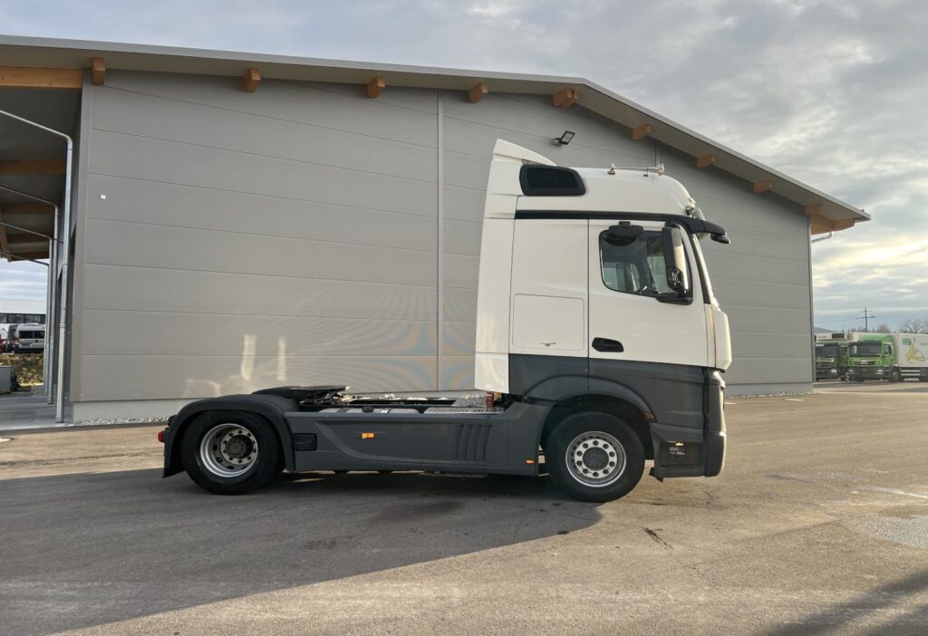 (D) 2018 MB-Actros 1842 LS 4x2 SZM