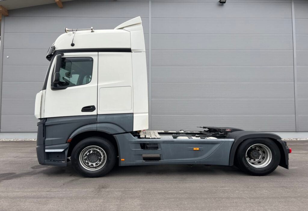 (D) 2018 MB-Actros 1842 LS 4x2 SZM