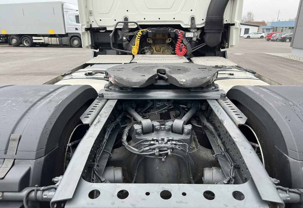 (D) 2018 MB-Actros 1842 LS 4x2 SZM