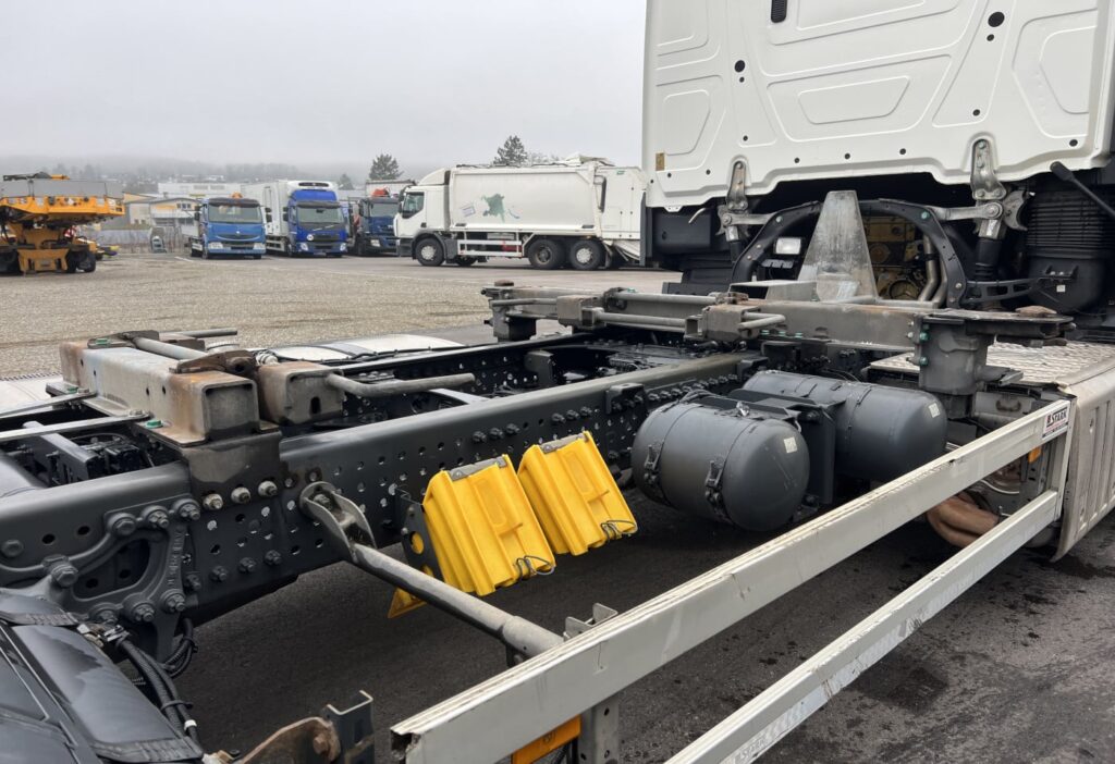 (D) 2017 MB-Actros 2545 6x2 BDF