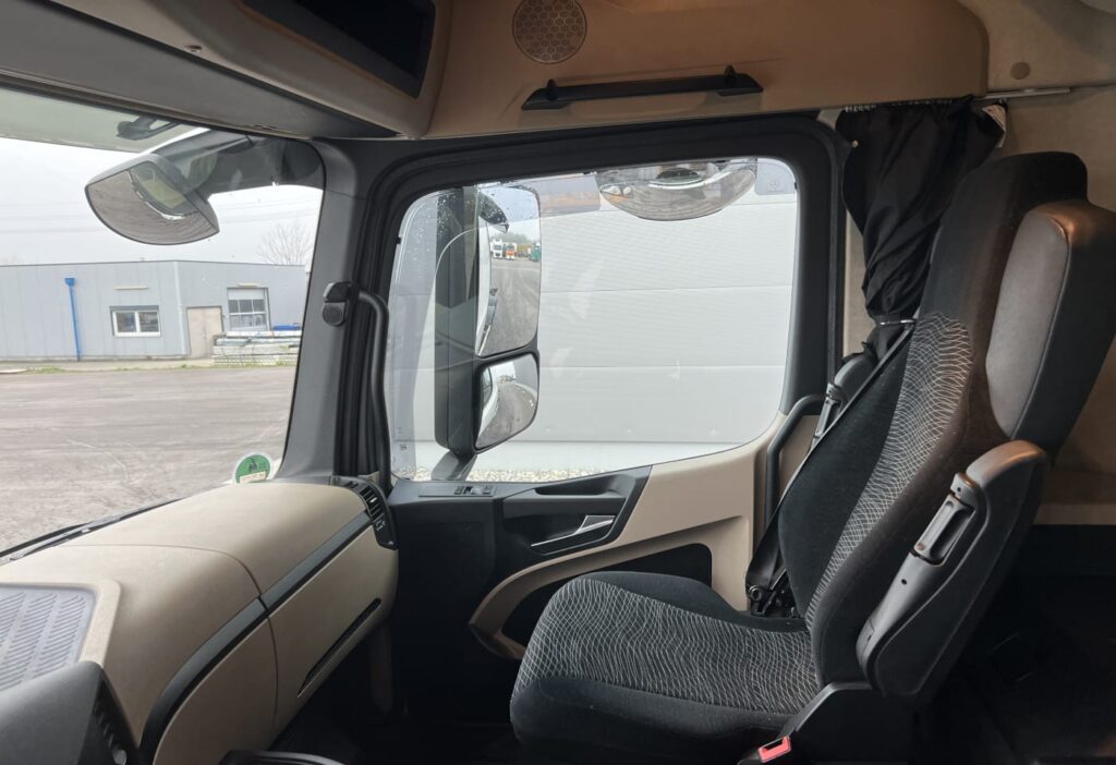 (D) 2017 MB-Actros 2545 6x2 BDF