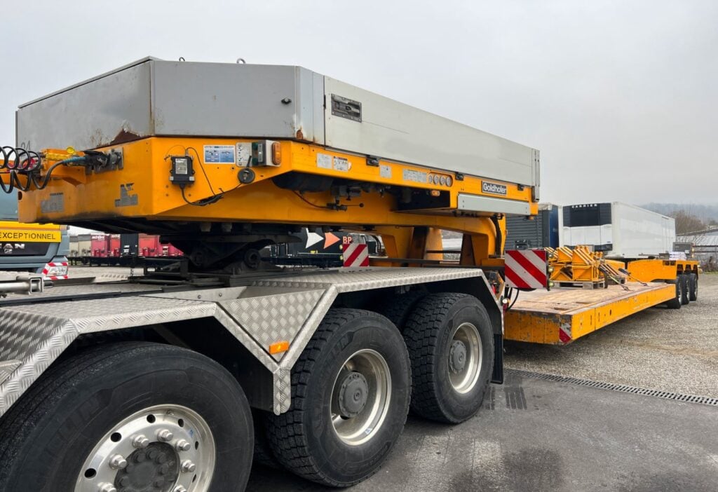 (D) 2010 Goldhofer STZ-VP 3-43/80A Tieflader