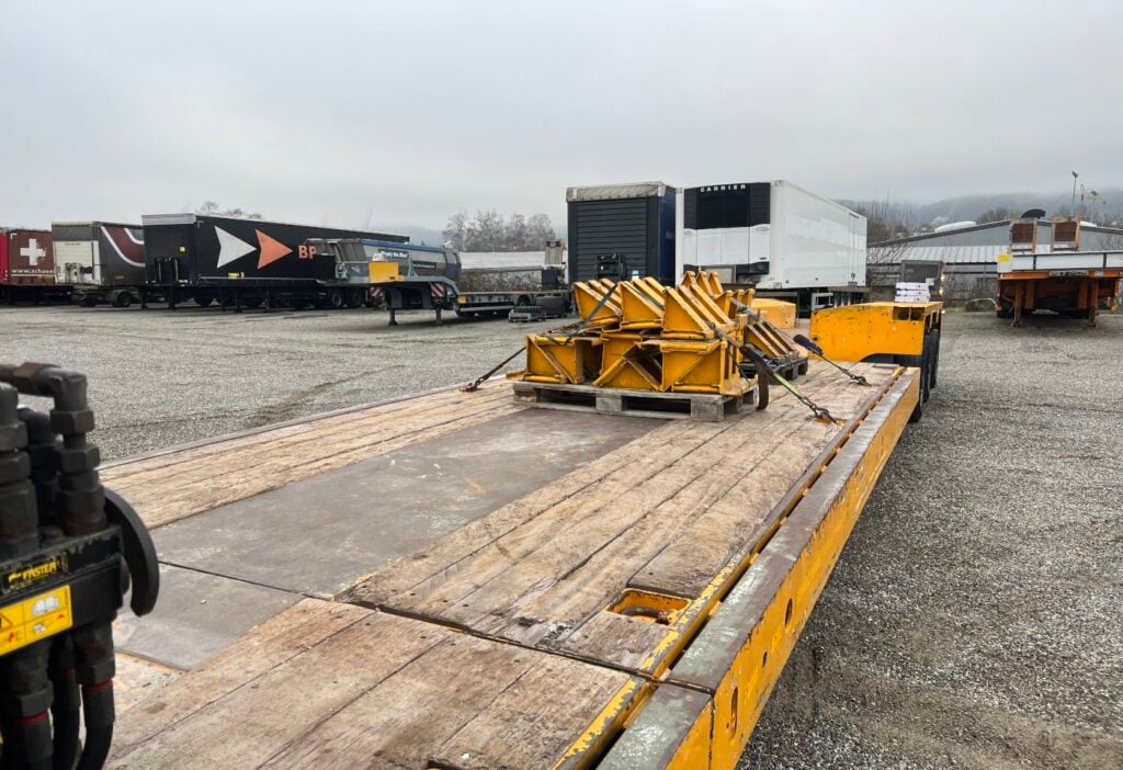 (D) 2010 Goldhofer STZ-VP 3-43/80A Tieflader